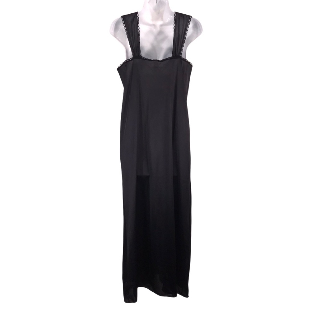 Vintage 1970s Black with Lace Nightgown - Picture 7 of 10